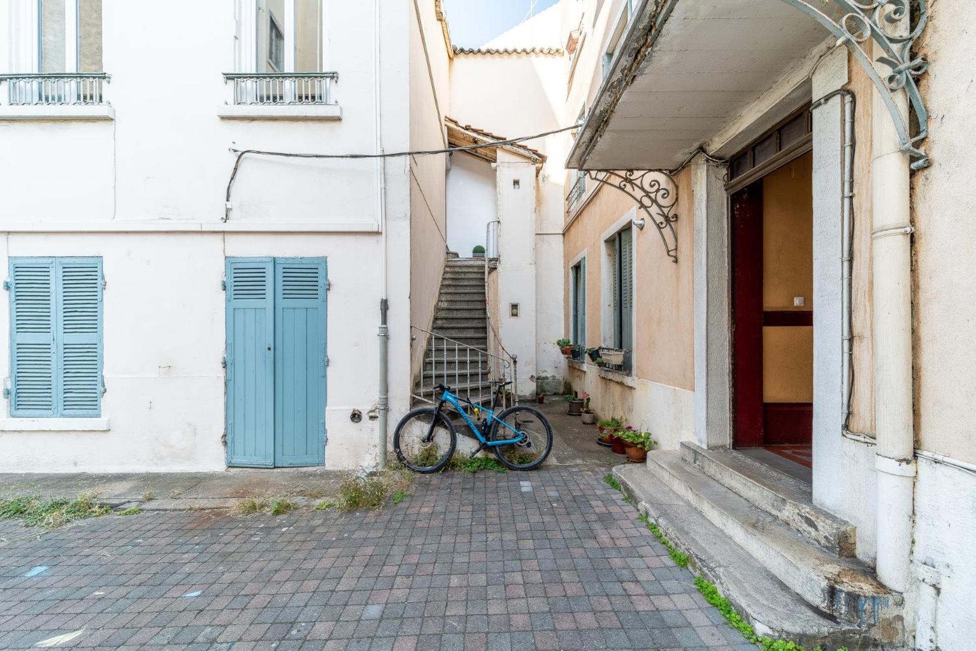 Le Marietton Appartement Cosy A Deux Pas Du Metro Valmy Lyon Exterior foto