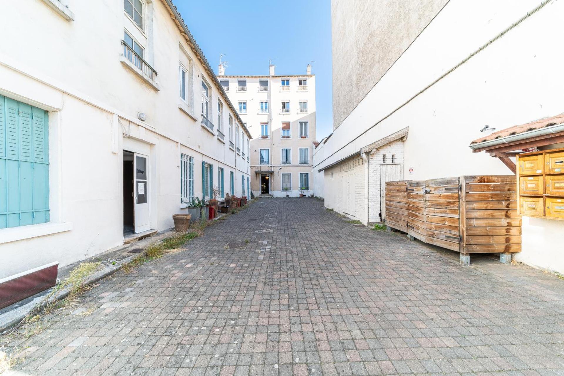 Le Marietton Appartement Cosy A Deux Pas Du Metro Valmy Lyon Exterior foto